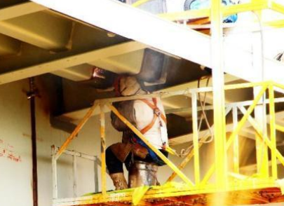 無嶽高速G35濟廣高速公路鋼箱梁橋焊接使用防墜器